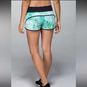 Lululemon Run Speed Short 2 Way Stretch Size 8